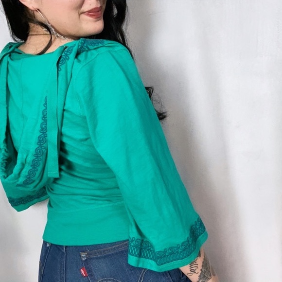 LUCKY BRAND NWT EMBROIDERED HOODIE BLOUSE TOP pending - Picture 4 of 6